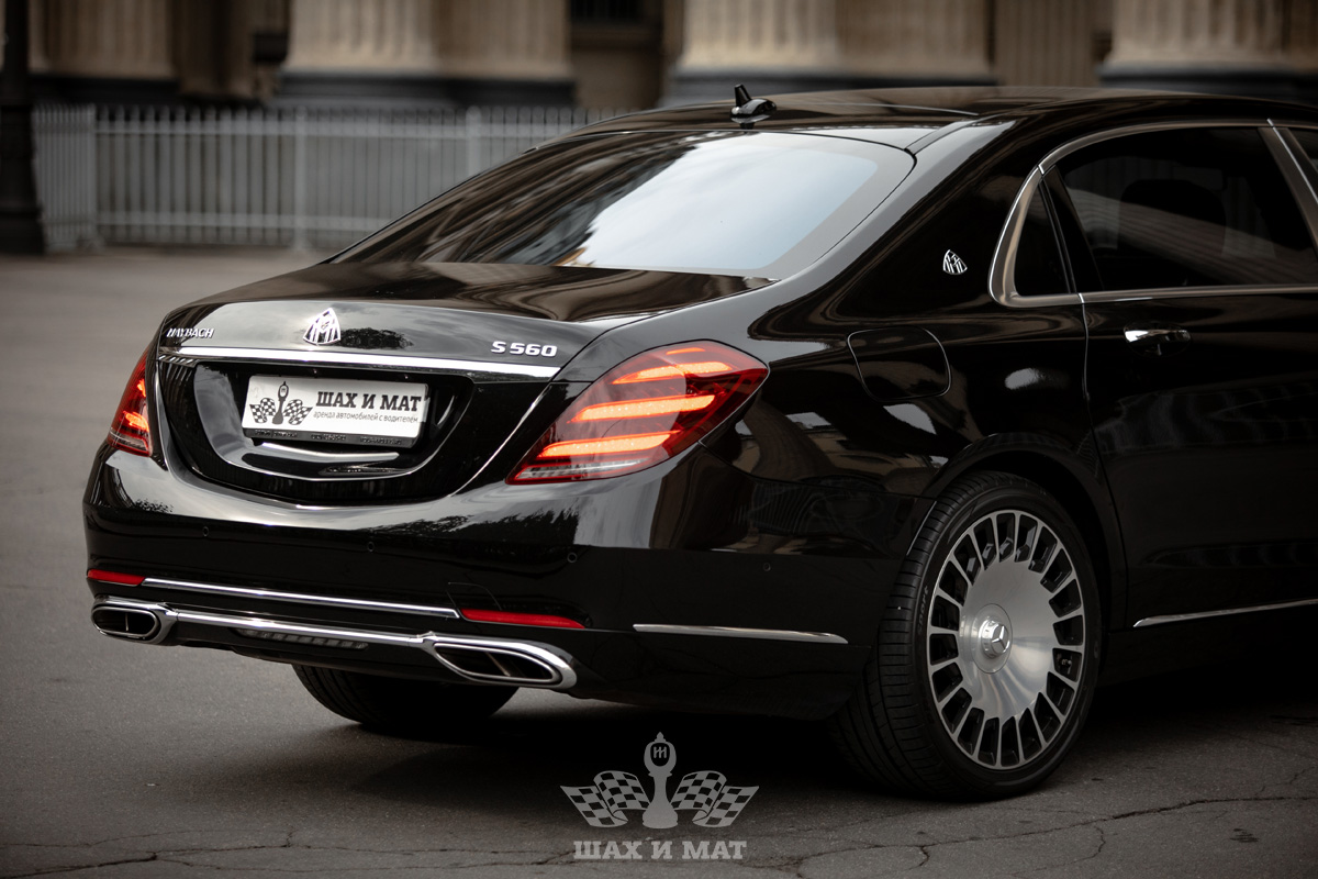 Mercedes Maybach S560 (темный салон) — кадр 5 из 18