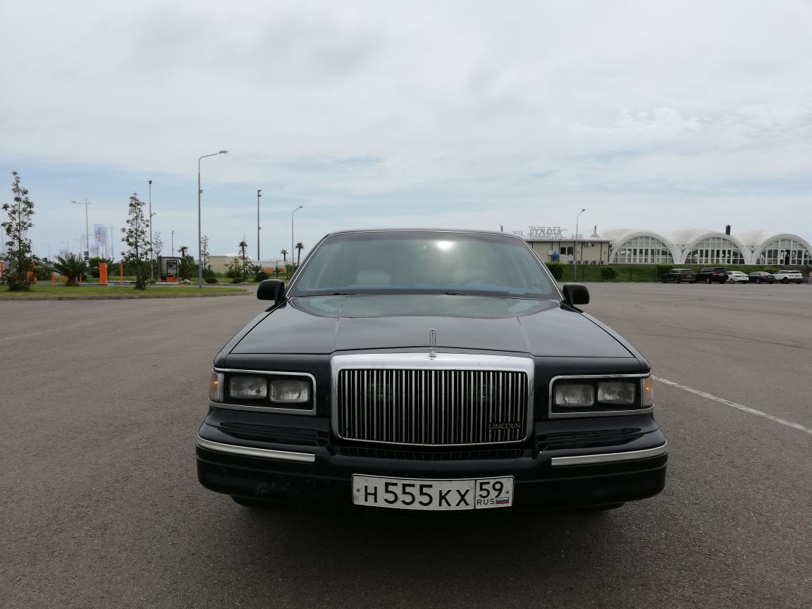 Lincoln Town Car