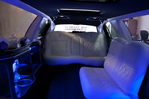 Lincoln Town Car — кадр 5 из 7