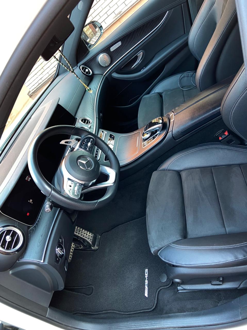 Mercedes-Benz E-Class — кадр 4 из 6