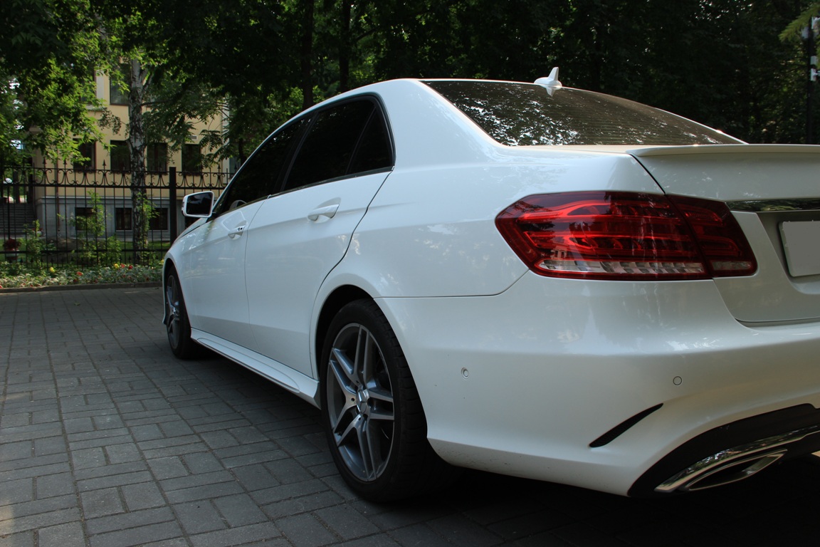 Mercedes E-class — кадр 4 из 5