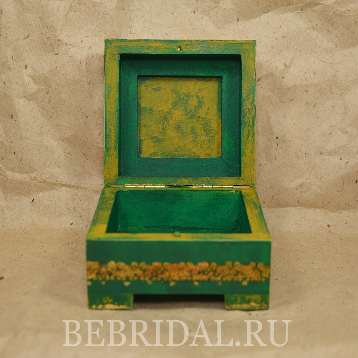 Шкатулки