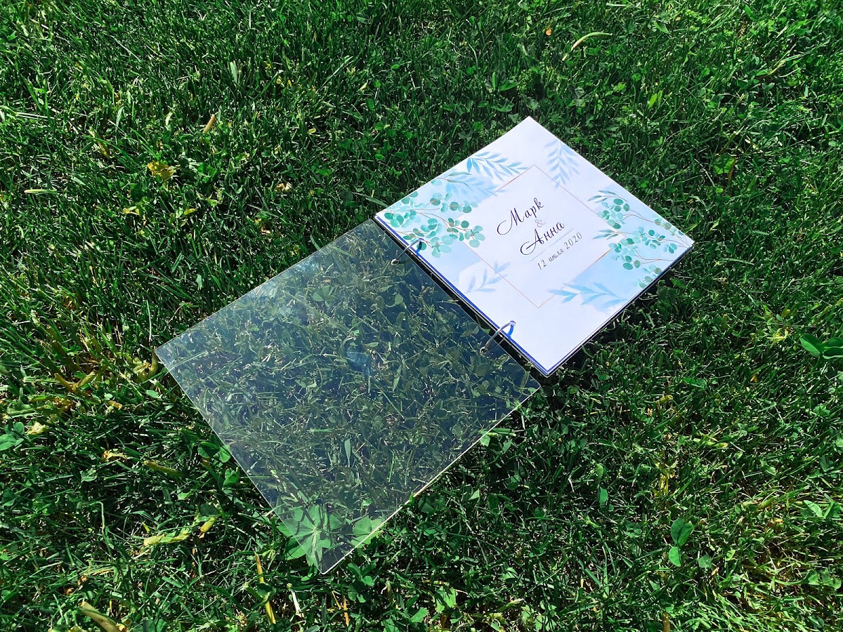 Книги пожеланий из Акрила