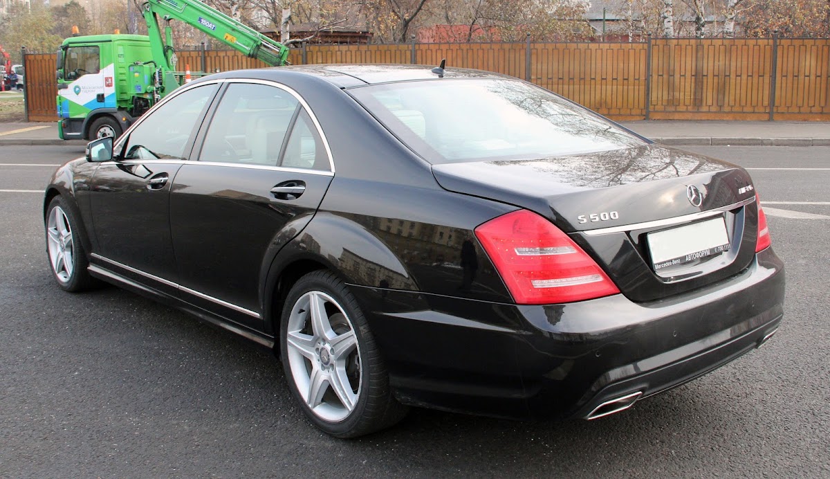 Mercedes-Benz S500 AMG — кадр 3 из 6
