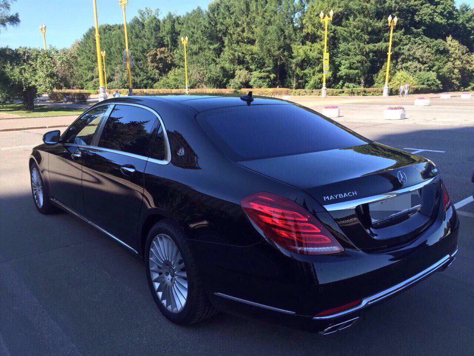 Mercedes Maybach — кадр 2 из 4