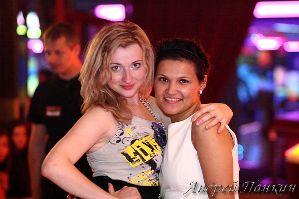 DJ Niki / DJ First