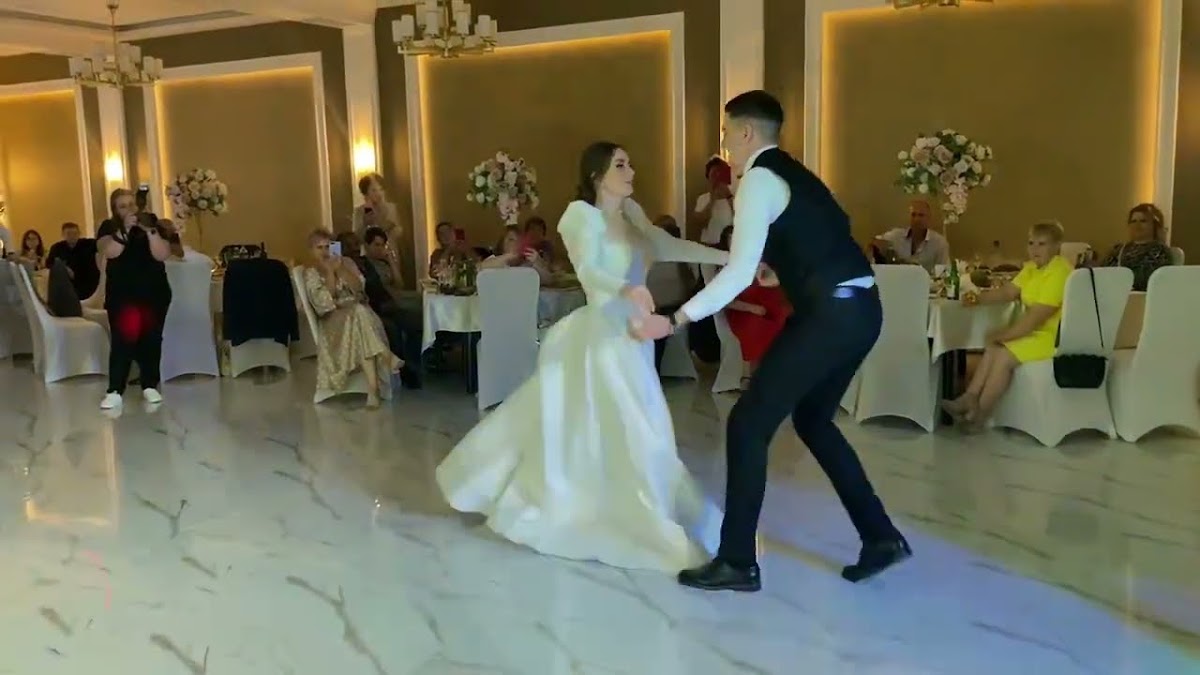 Видео