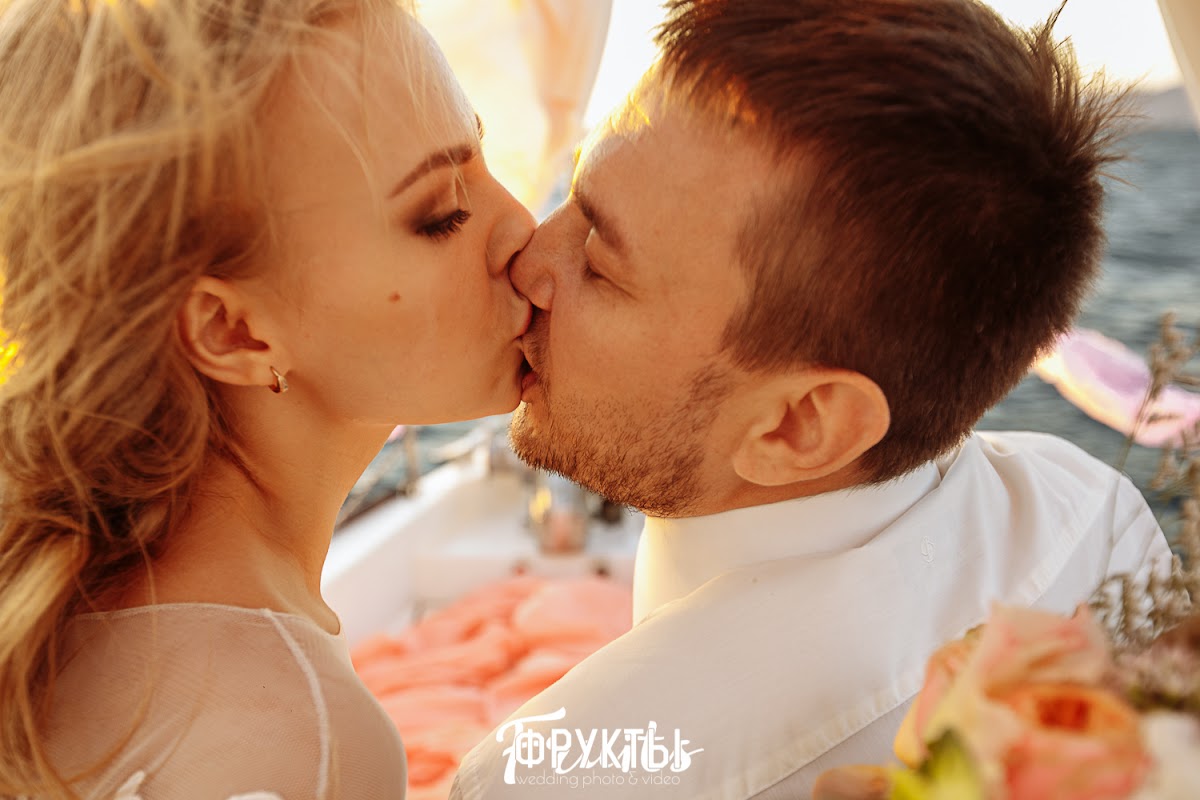 Евгения и Михаил. Выездная в море на яхте
