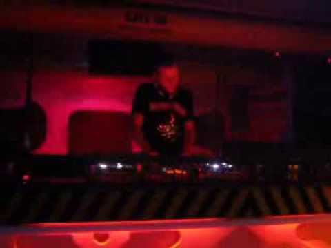 SUNDAY@SPACE