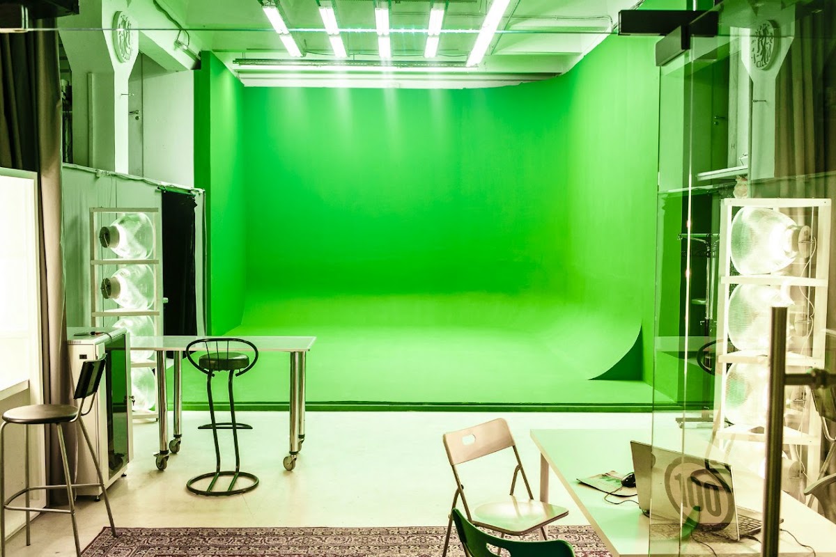 PUFF ORANGE STUDIO