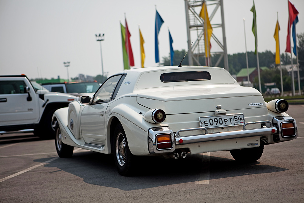 Mitsuoka Le-Seyde