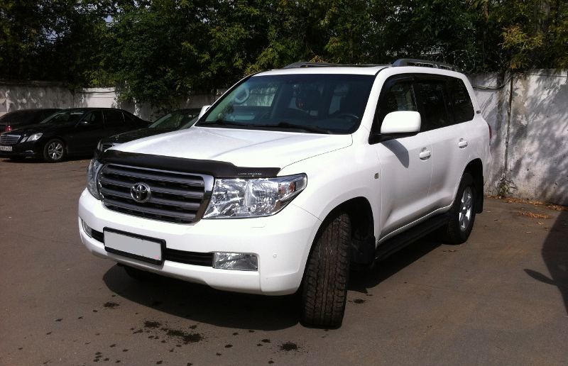 Toyota Land Cruiser 200
