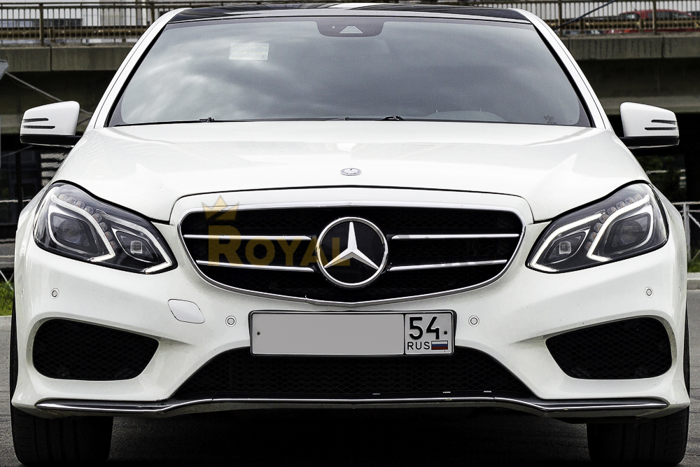 Mercedes-Benz E-class W212 AMG белый