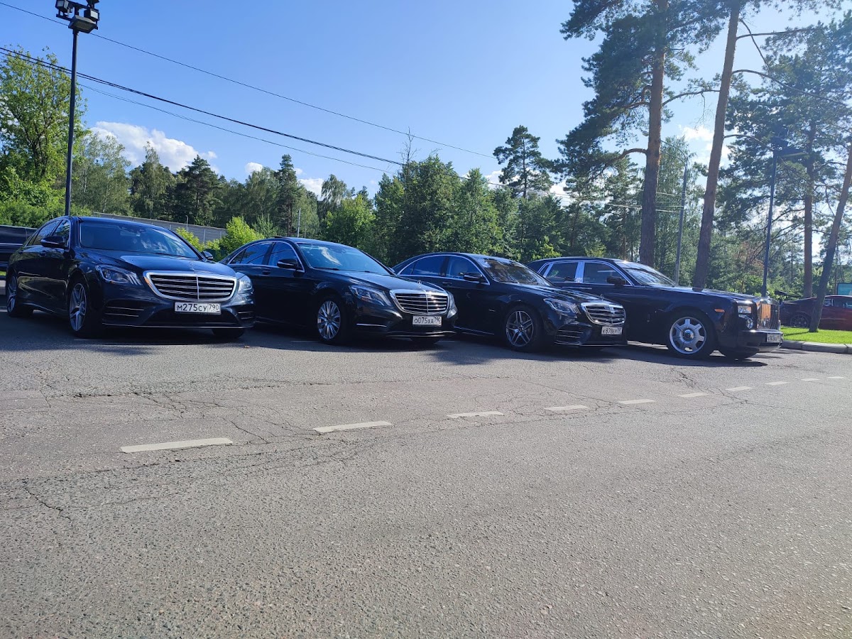 Rolls-Royce — кадр 2 из 12