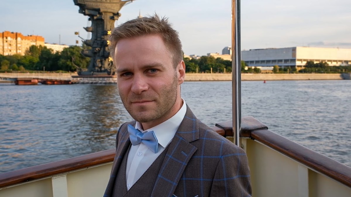 Руслан Лазарев