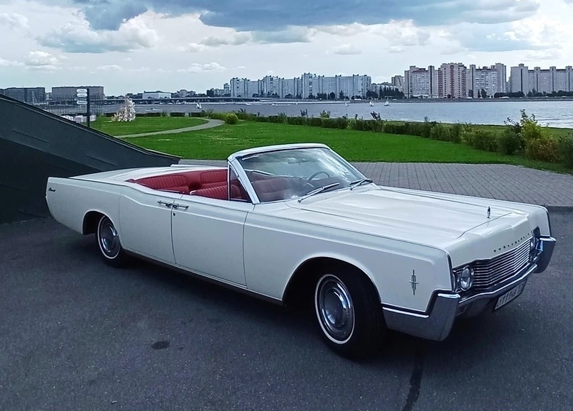 Lincoln Continental