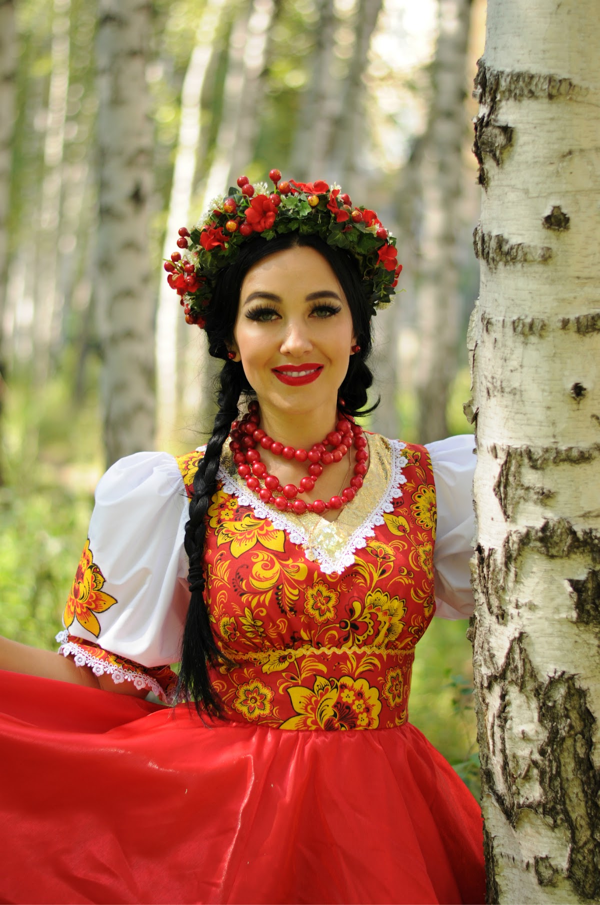 Русский танец "Калинка" (может быть исполнен, как в стандартной, так в шуточной манере с ростовой куклой)