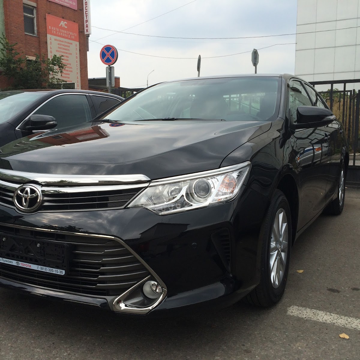 TOYOTA CAMRY