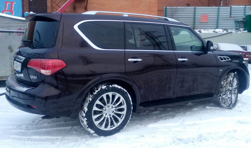 INFINITI QX80 Бордовый