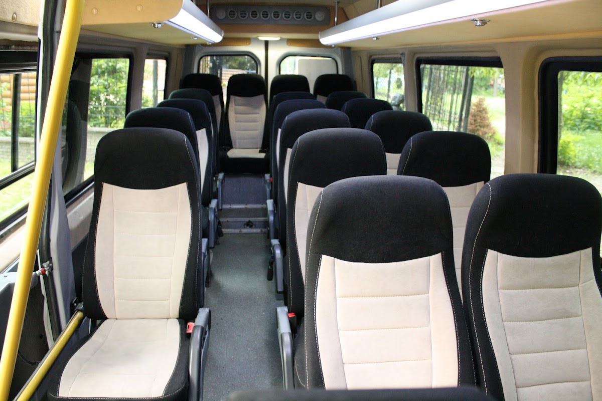Mercedes Sprinter VIP (2G дорестайлинг) — кадр 2 из 3