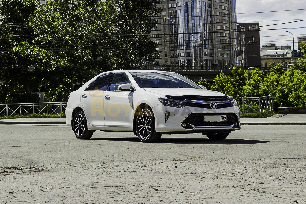 Toyota Camry V55 Exclusive Белая