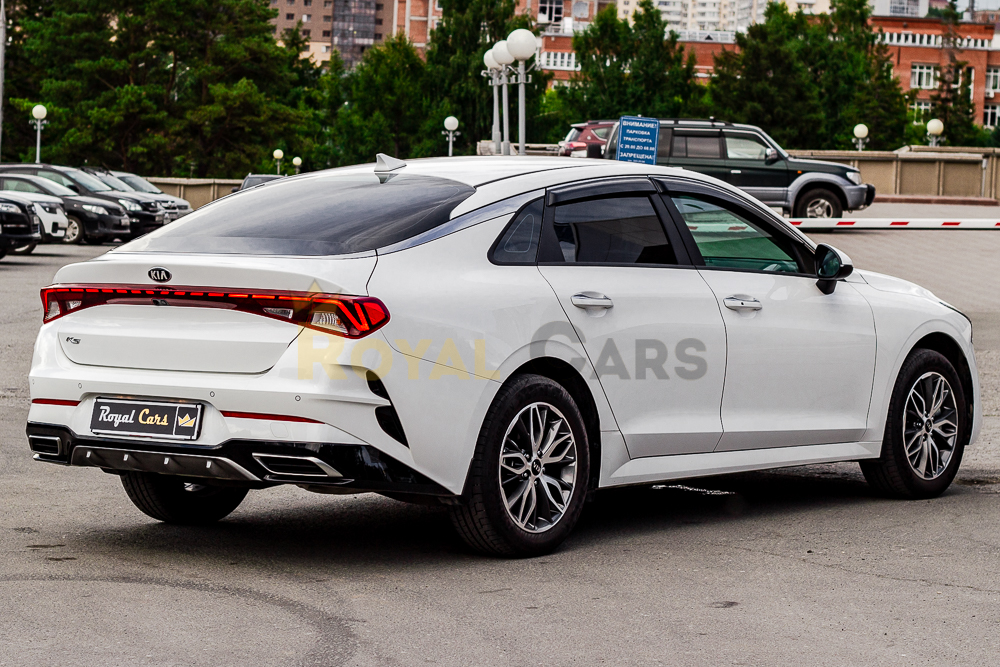 Kia K5 Luxury