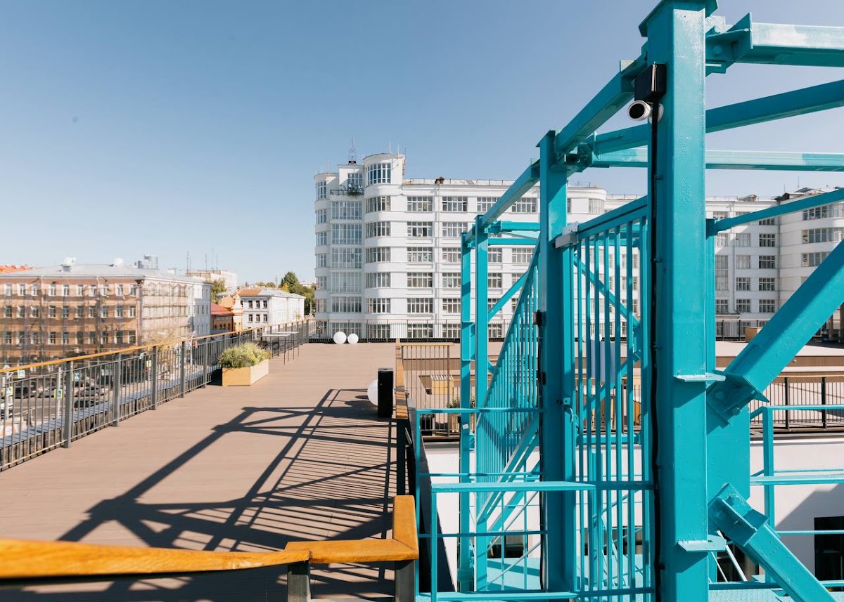 Крыша (Rooftop)