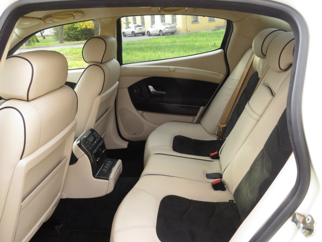 Maserati Quattroporte — кадр 2 из 2