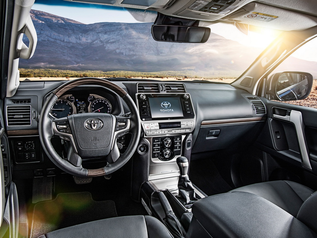Toyota Land Cruiser Prado (150 series) — кадр 4 из 4