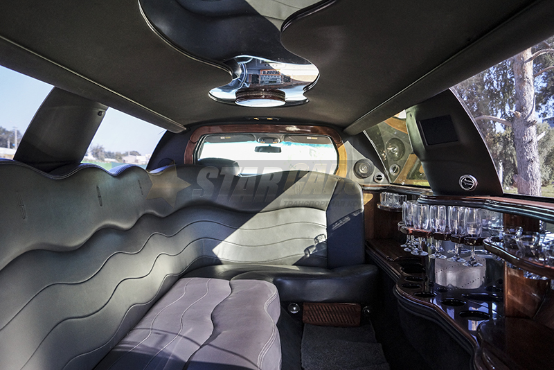 Lincoln Town Car (10 мест)