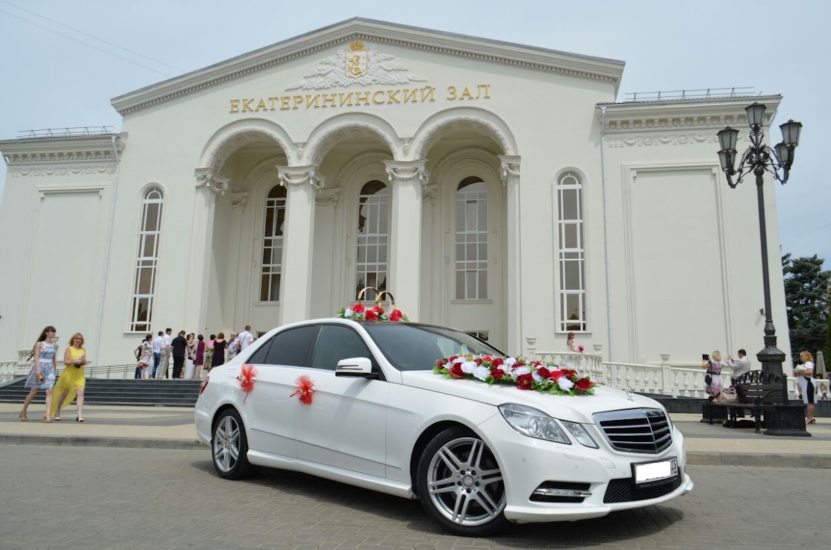 Мерседес E-класс W212