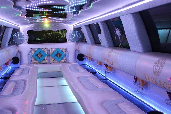Cadillac Escalade — кадр 2 из 3
