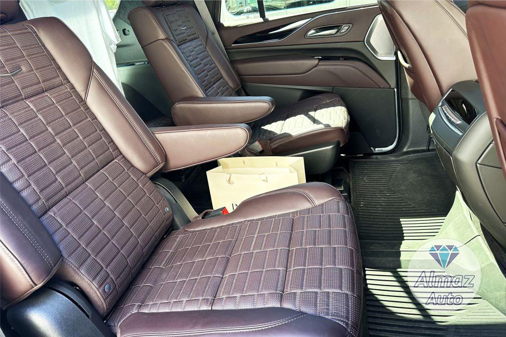 Cadillac Escalade — кадр 4 из 6