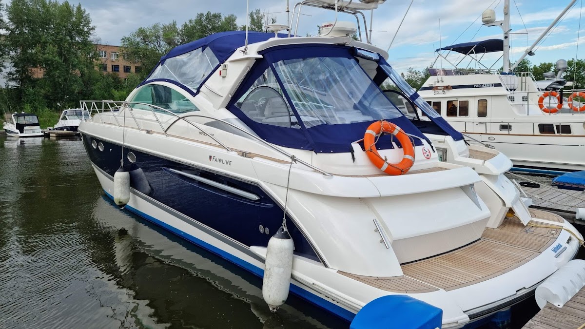 Интерьер и экстерьер Fairline Targa