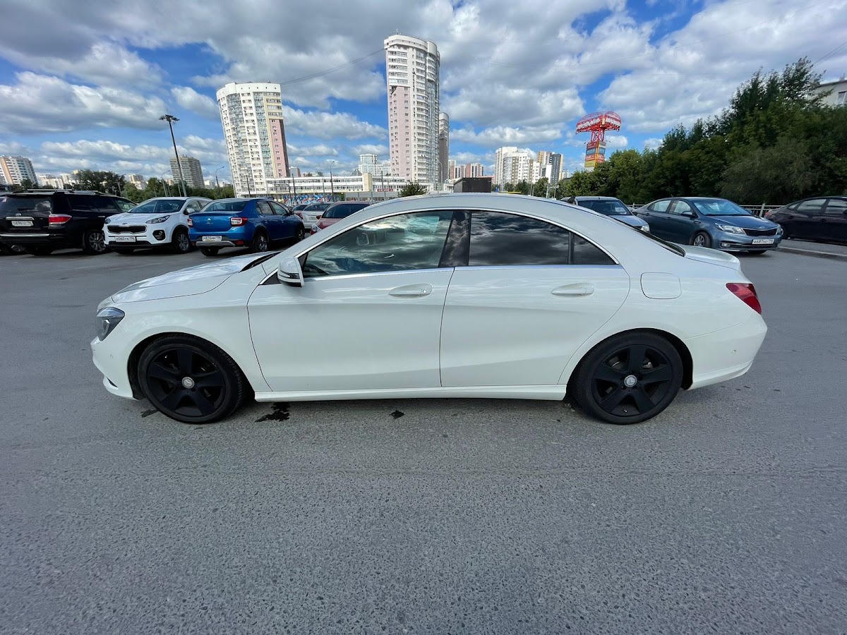Mercedes-Benz CLA 200 — кадр 3 из 7
