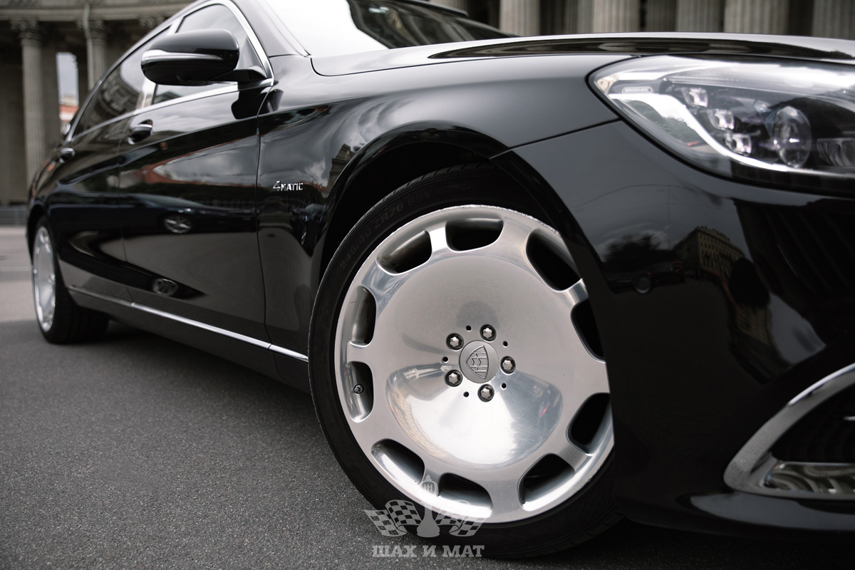 Mercedes Maybach S560