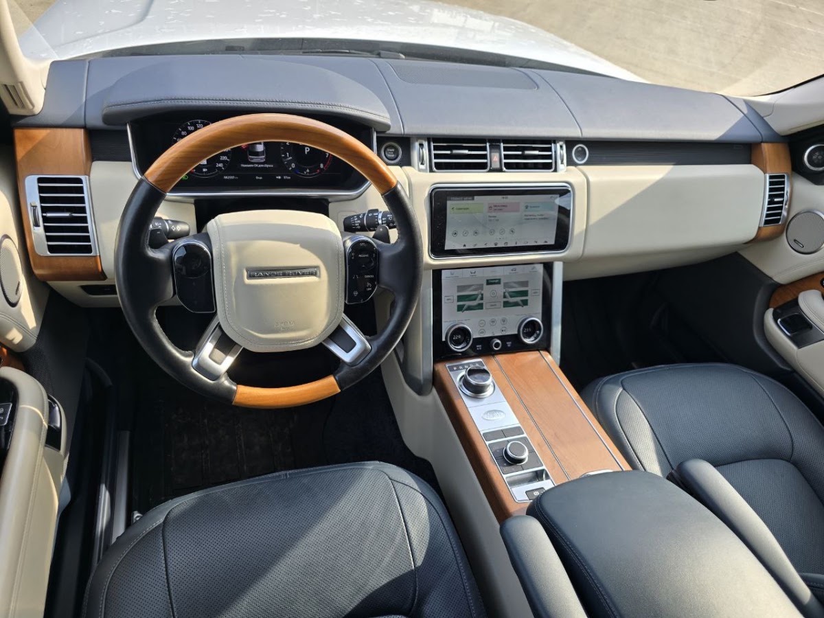 Land Rover Range Rover — кадр 5 из 13