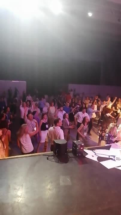 Видео