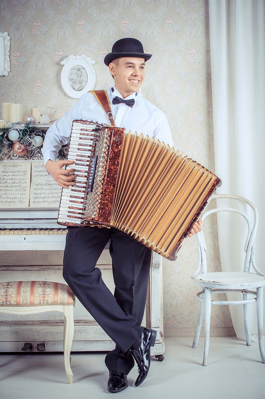 Александр Беляев
