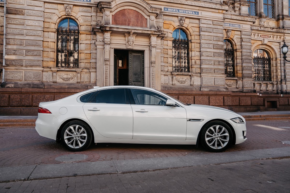 JAGUAR XF NEW