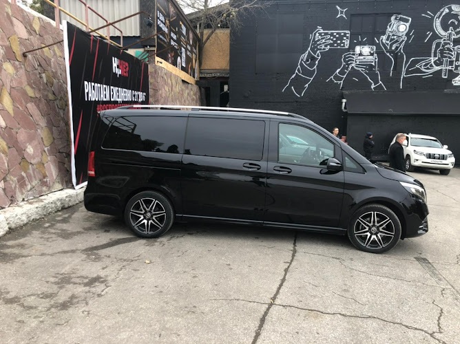 Mercedes V class — кадр 2 из 4