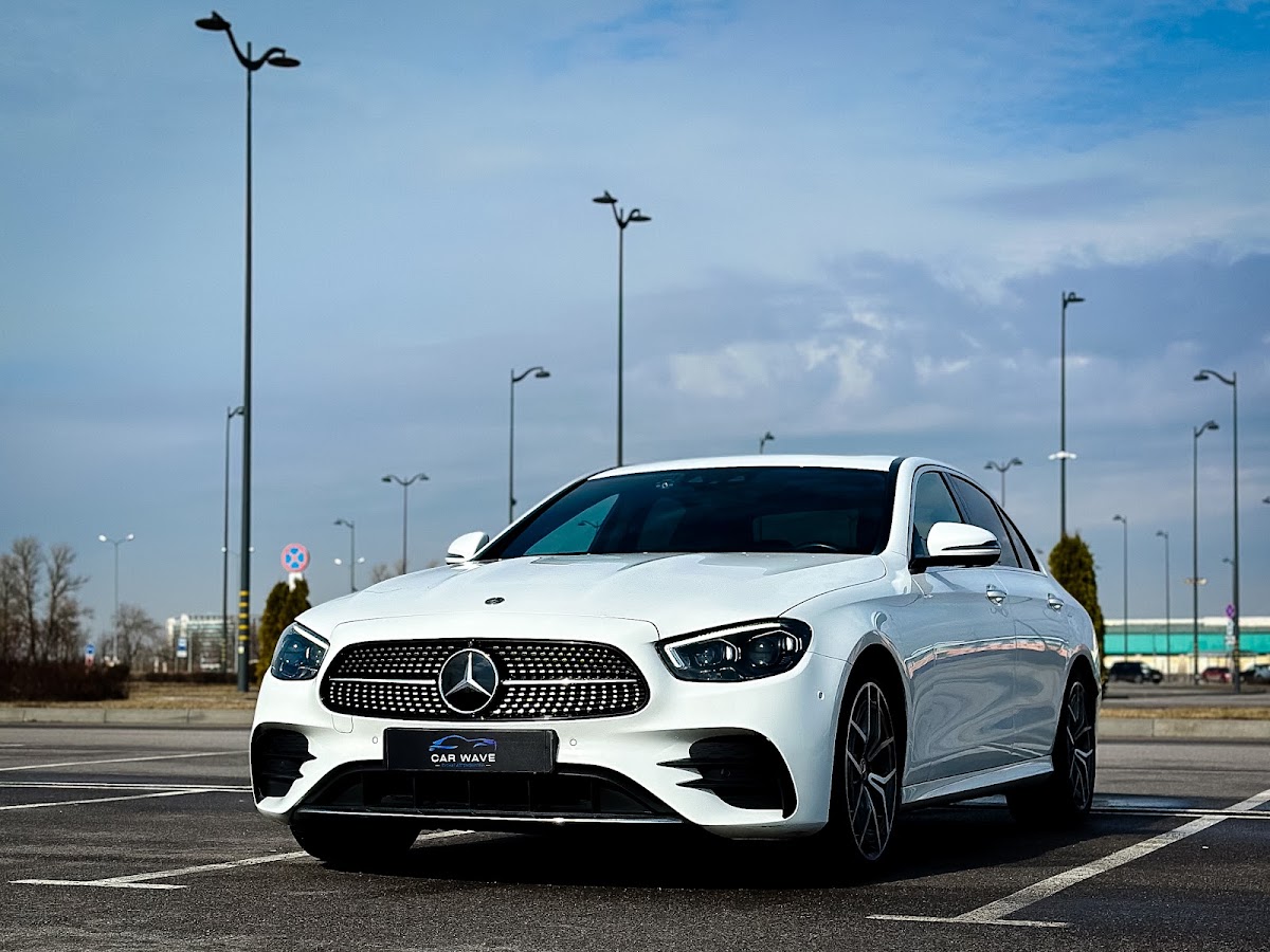 Mercedes-Benz W 213 NEW