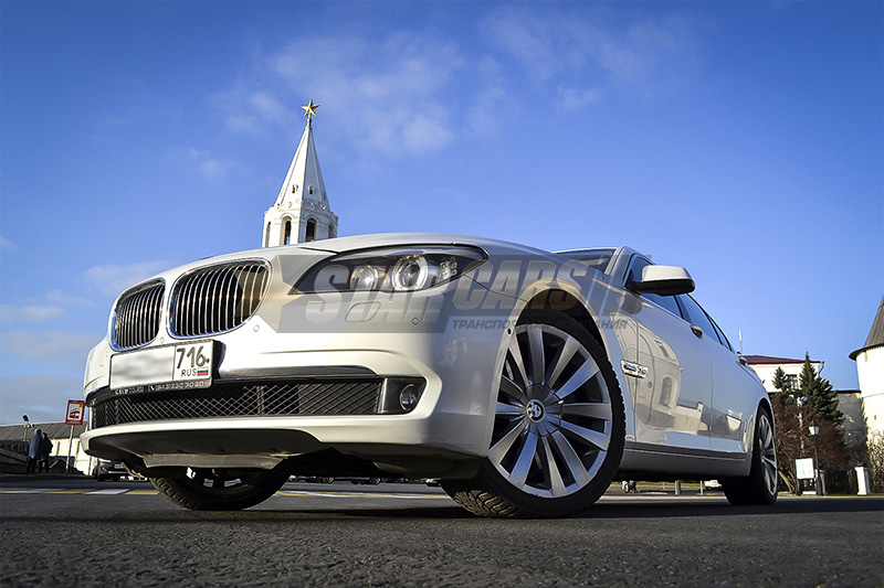 BMW 7 series — кадр 2 из 8