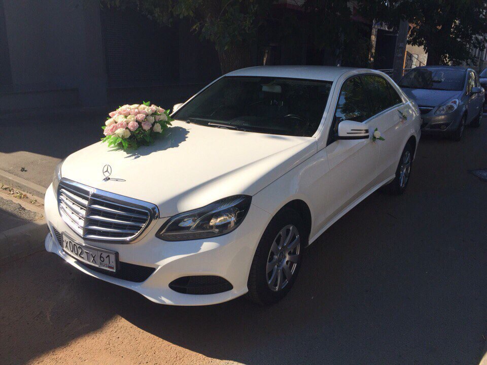Mercedes E212
