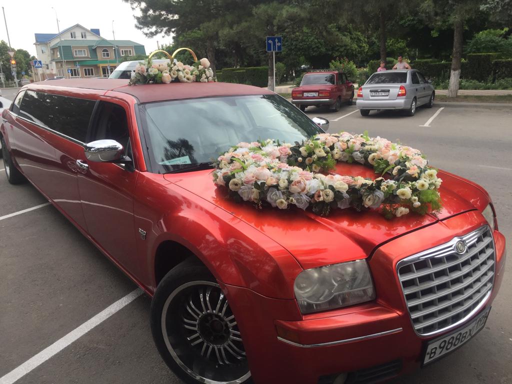 Крайслер 300с Red