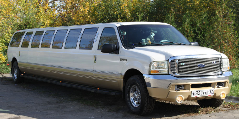 Лимузин Форд Экскершн/ Ford Excursion (Гос номер 321)