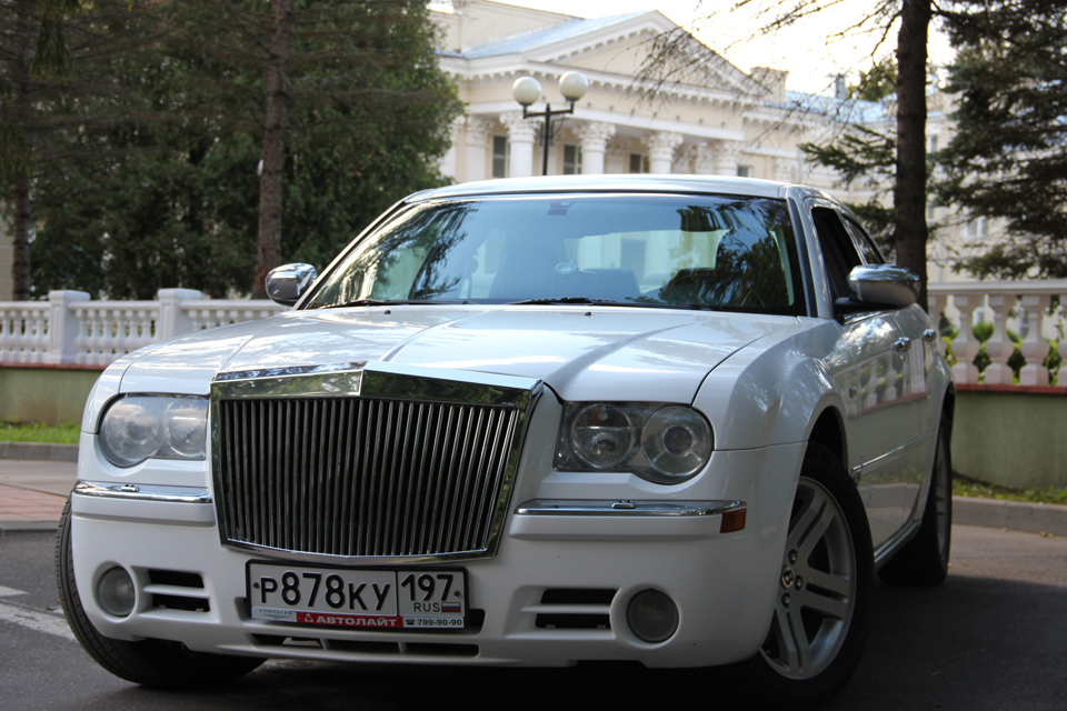 Крайслер 300с — кадр 5 из 7