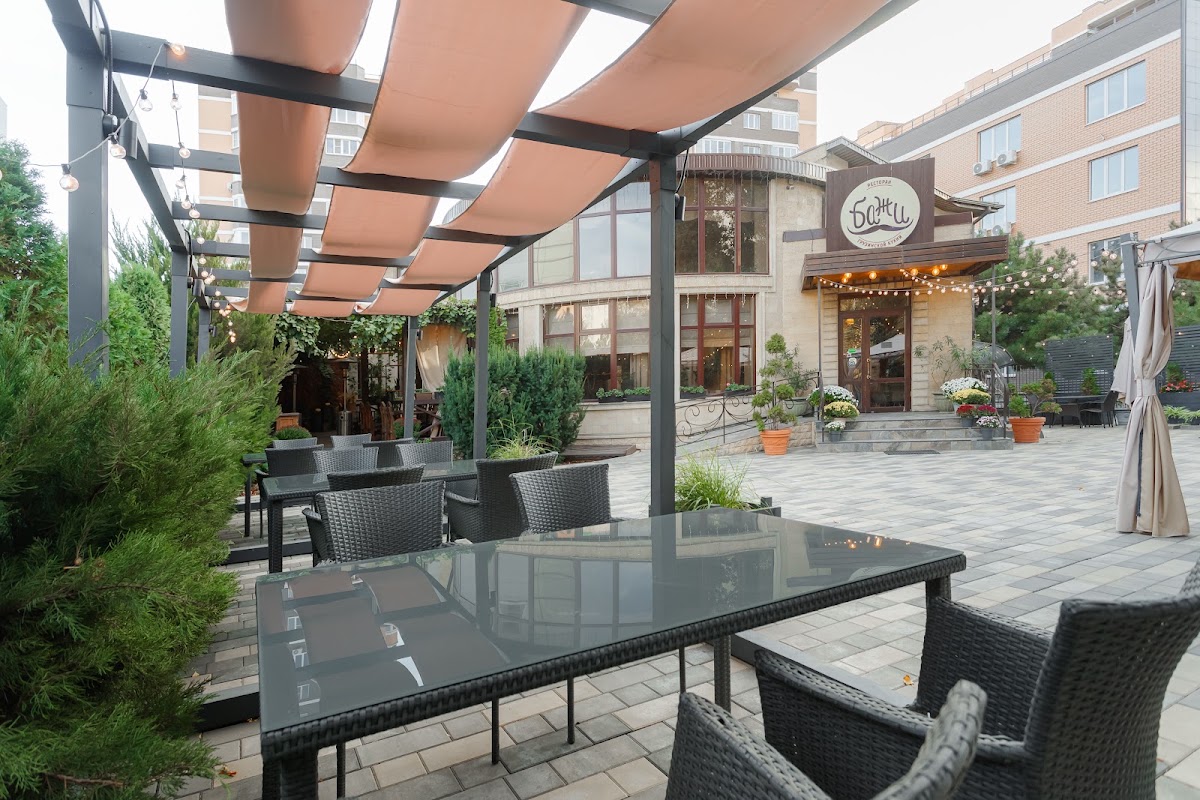 Основной зал