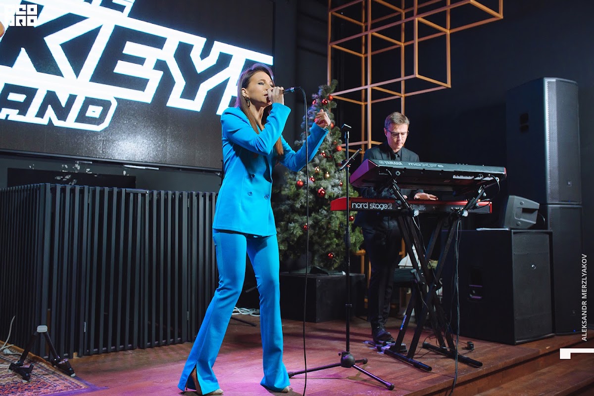 Кавер-группа на свадьбу Нижний Новгород Funkeys Music Band|Рождество в ресторане RIBS