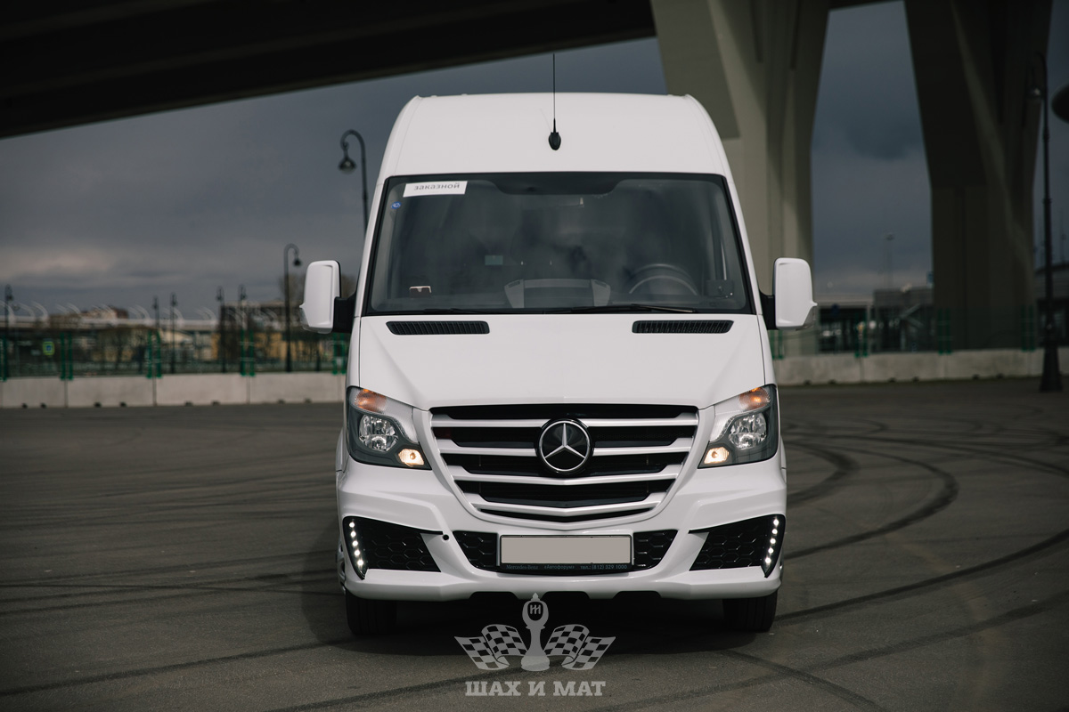 Mercedes Sprinter VIP (салон-кожа)